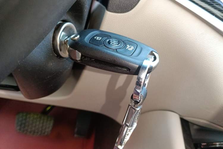 Used Buick Verano 2015 Sedan 15S Automatic Leading Model Interior 1