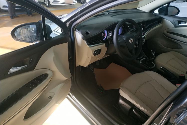Used Buick Verano 2015 Sedan 15S Manual Entry-Level Model Interior 3