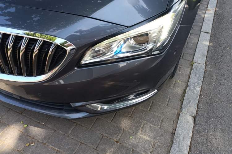 Used Buick Verano 2015 Sedan 20T Dual-Clutch Elite Model Left Front Headlight