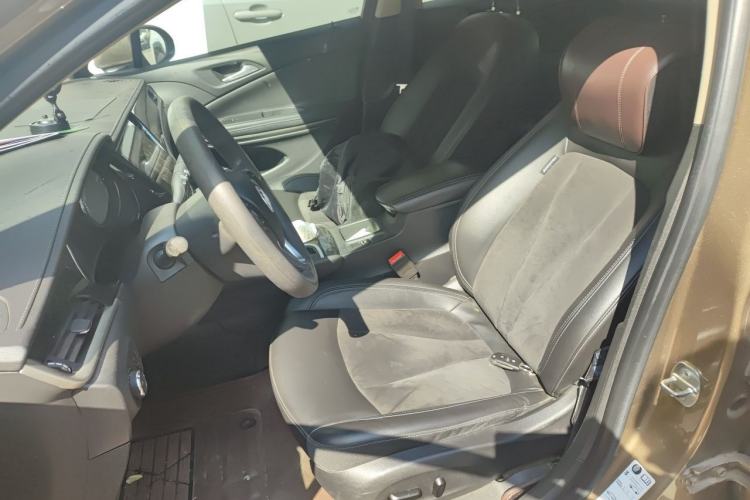 Used Buick Verano 2015 Sedan 20T Dual-Clutch Leading Model Left Front Seat