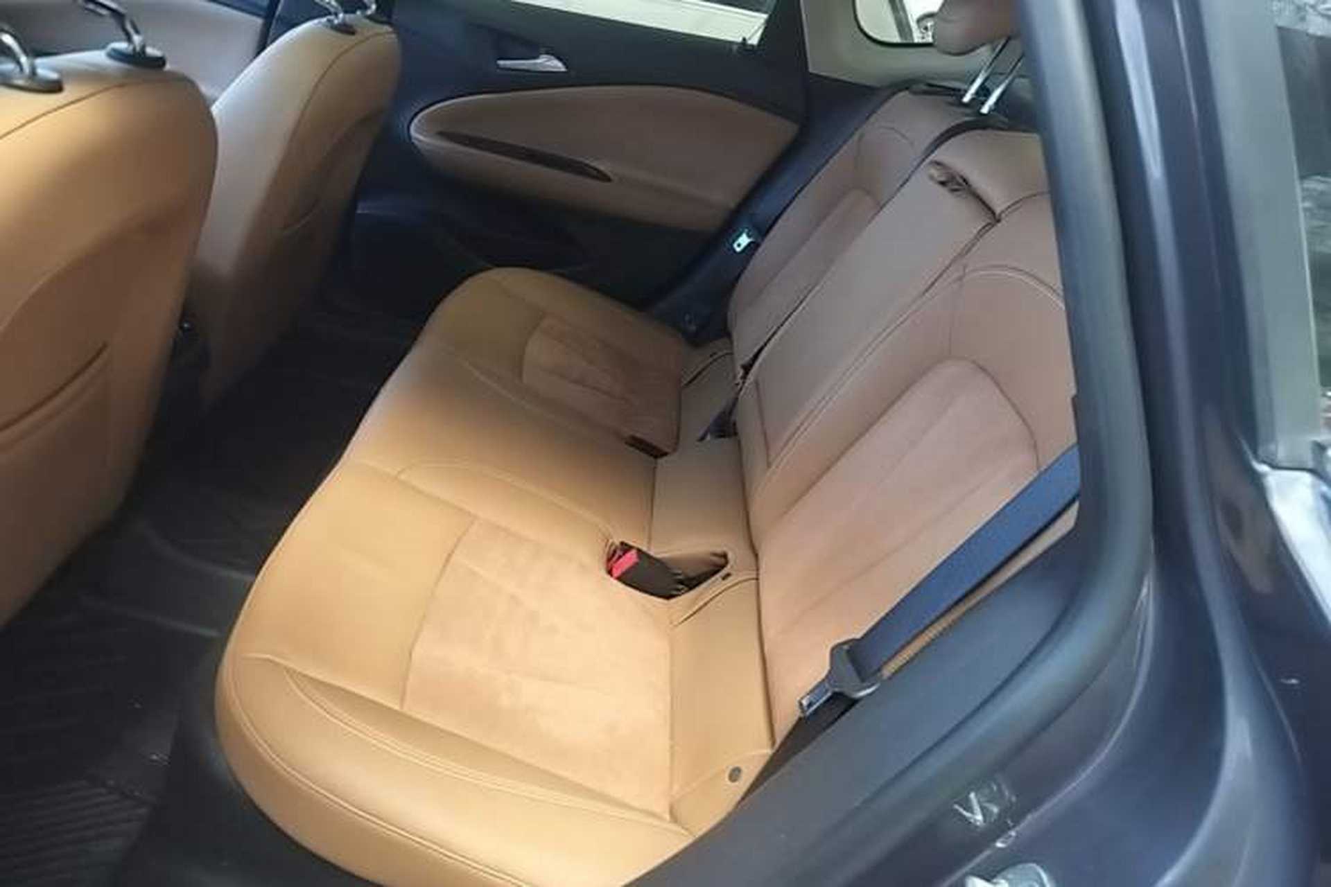 Used Buick Verano 2015 Sedan 20T Dual-Clutch Flagship Model Left Rear Seat