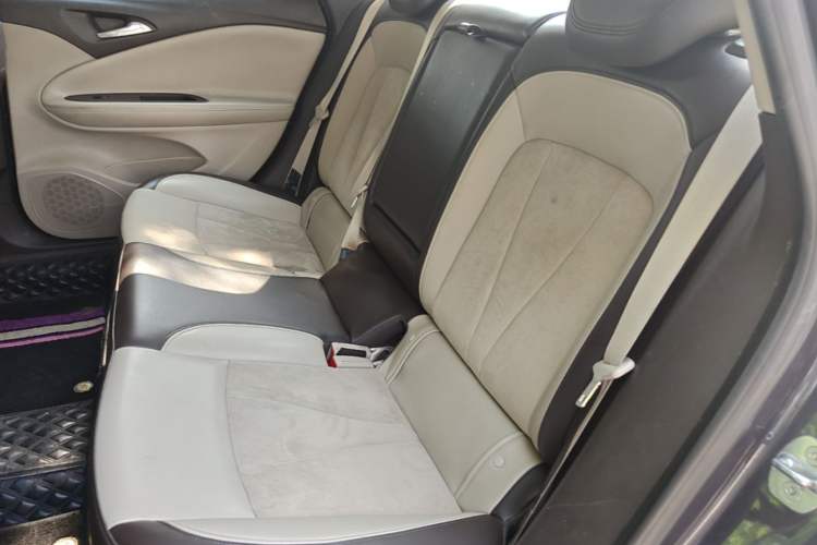 Used Buick Verano 2015 Sedan 15S Automatic Leading Model Left Rear Seat