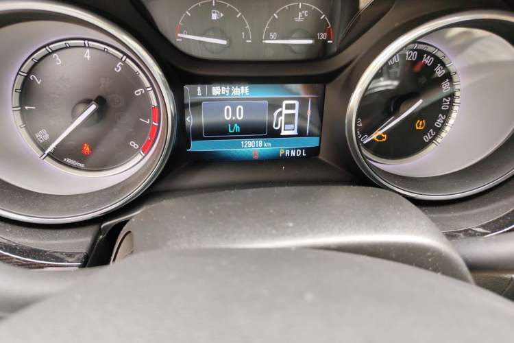 Used Buick Verano 2015 Sedan 20T Dual-Clutch Elite Model Odometer Close Up