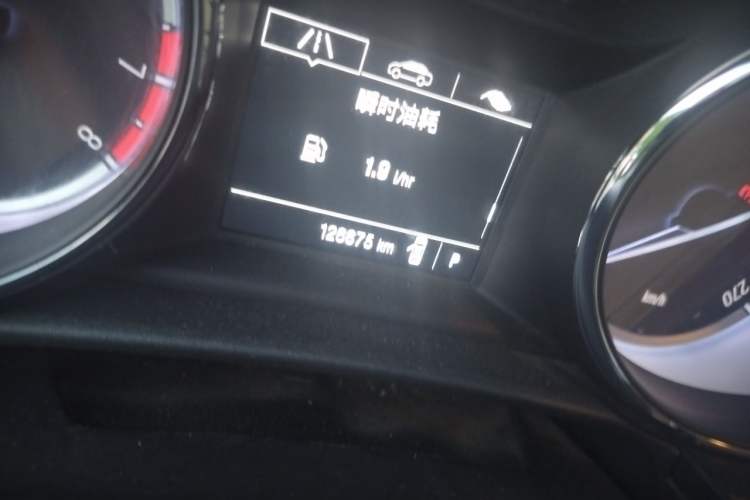 Used Buick Verano 2015 Sedan 15S Automatic Ambition Model Odometer Close Up