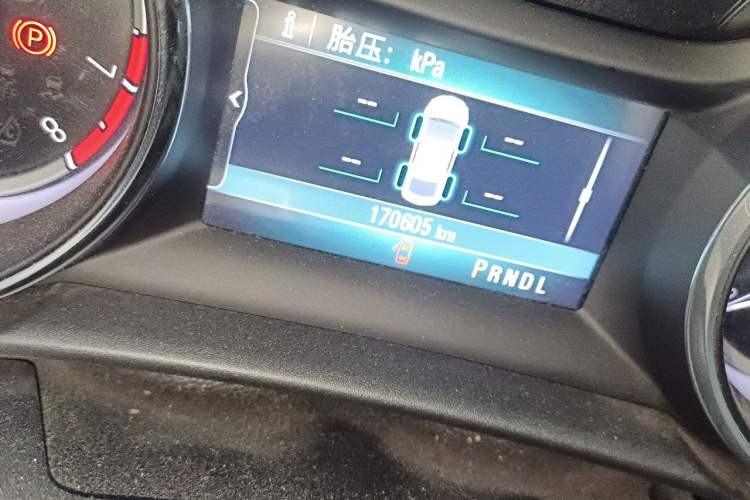 Used Buick Verano 2015 Sedan 20T Dual-Clutch Flagship Model Odometer Close Up