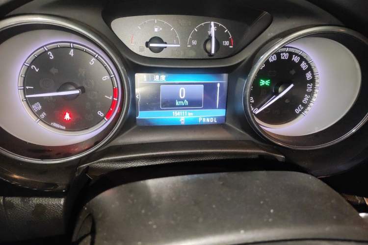 Used Buick Verano 2015 Sedan 20T Dual-Clutch Elite Model Odometer Close Up