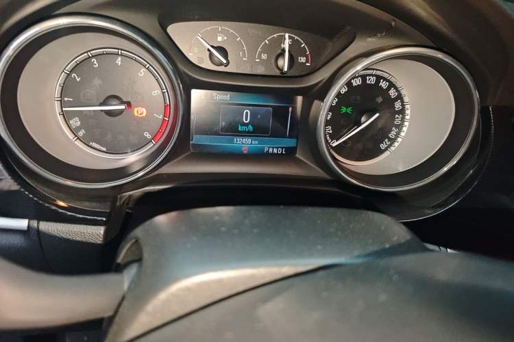 Used Buick Verano 2015 Sedan 20T Dual-Clutch Elite Model Odometer Close Up