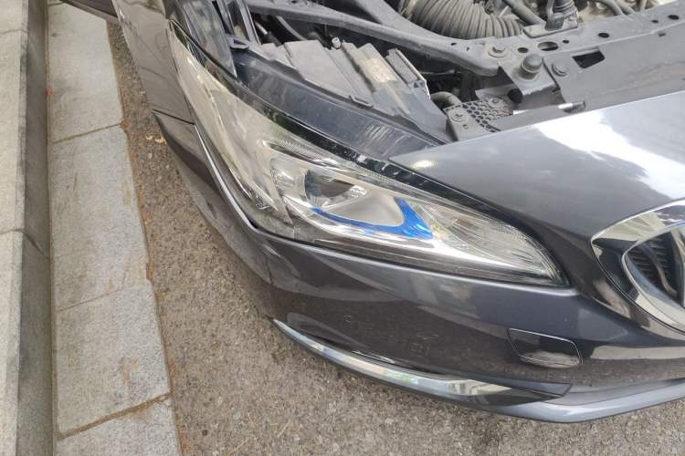 Used Buick Verano 2015 Sedan 20T Dual-Clutch Elite Model Right Front Headlight