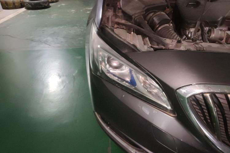 Used Buick Verano 2015 Sedan 20T Dual-Clutch Leading Model Right Front Headlight