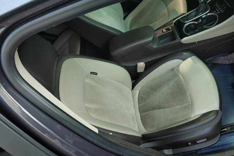 Used Buick Verano 2015 Sedan 15S Automatic Leading Model Right Front Seat