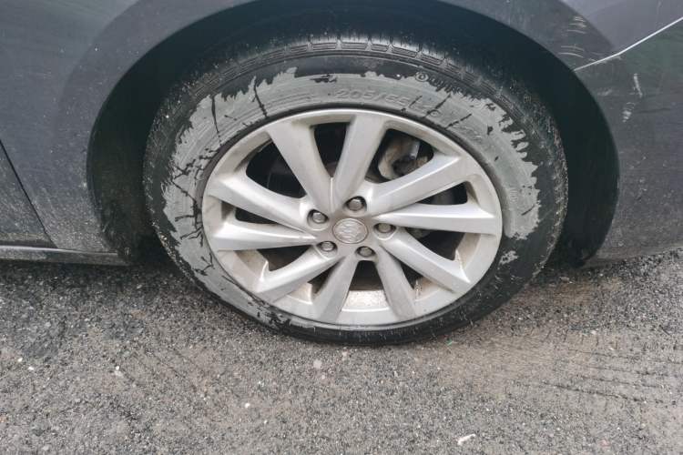 Used Buick Verano 2015 Sedan 15S Automatic Leading Model Right Front Wheel Hub