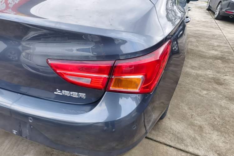 Used Buick Verano 2015 Sedan 15S Automatic Leading Model Right Rear Taillight