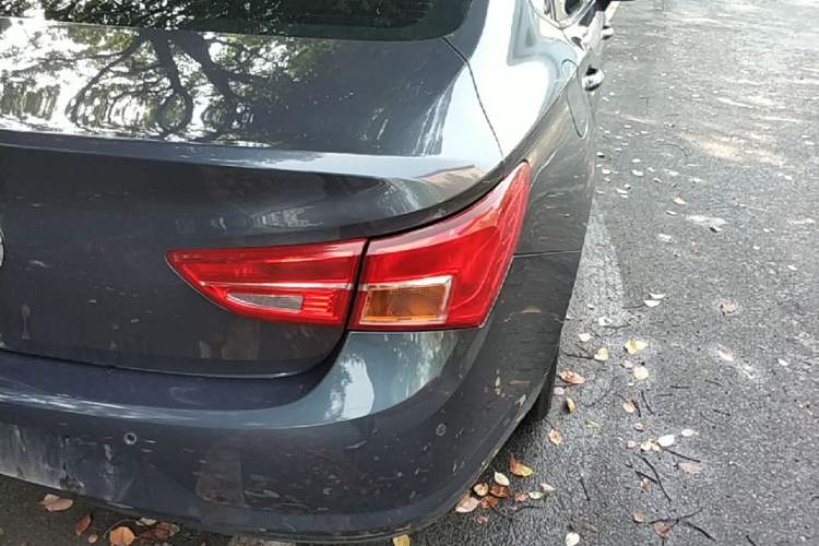 Used Buick Verano 2015 Sedan 15S Automatic Leading Model Right Rear Taillight