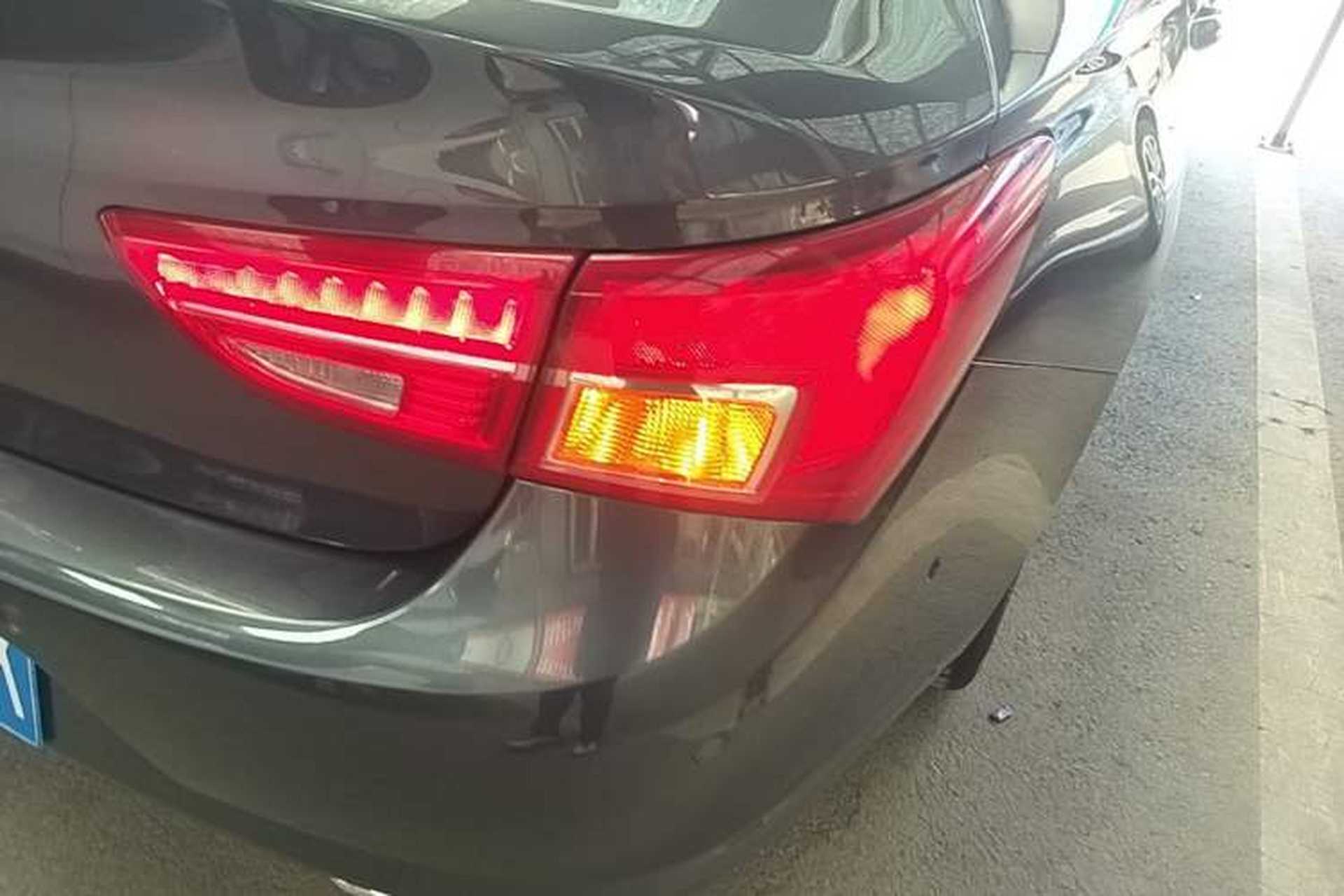 Used Buick Verano 2015 Sedan 20T Dual-Clutch Flagship Model Right Rear Taillight