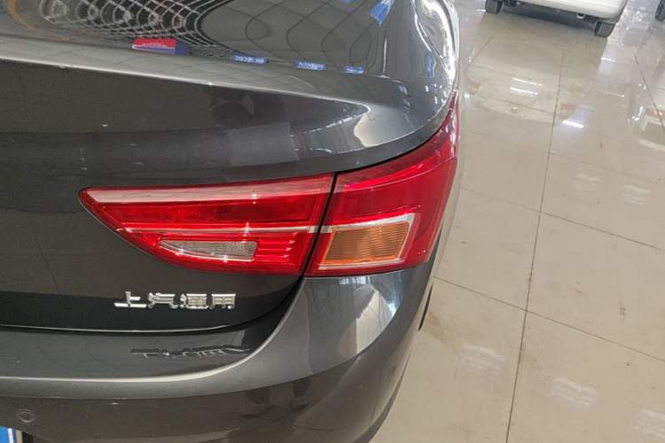 Used Buick Verano 2015 Sedan 15S Automatic Leading Model Right Rear Taillight