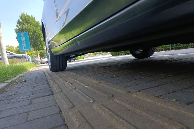 Used Buick Verano 2015 Sedan 20T Dual-Clutch Elite Model Right Side Sill