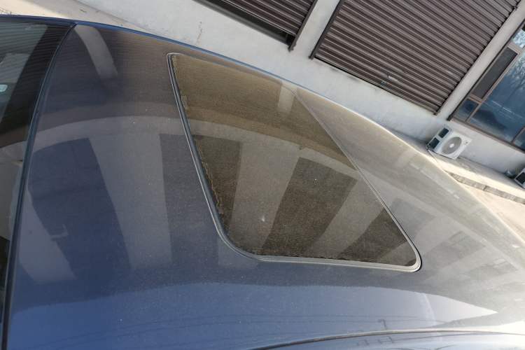 Used Buick Verano 2015 Sedan 20T Dual-Clutch Elite Model Roof