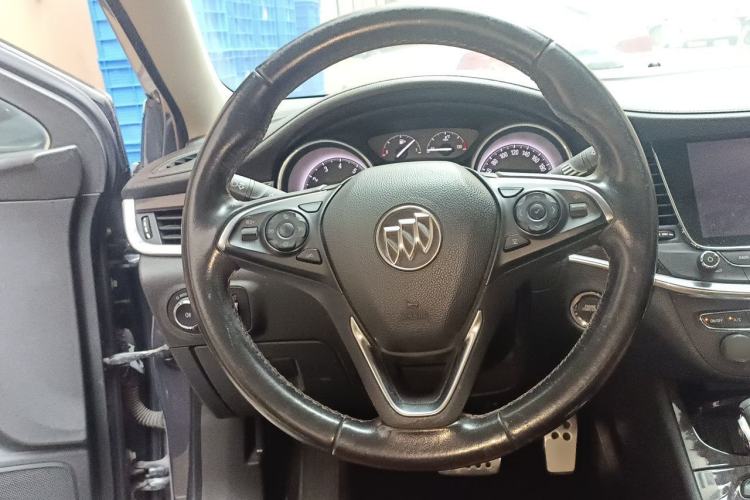 Used Buick Verano 2015 Sedan 20T Dual-Clutch Flagship Model Steering Wheel