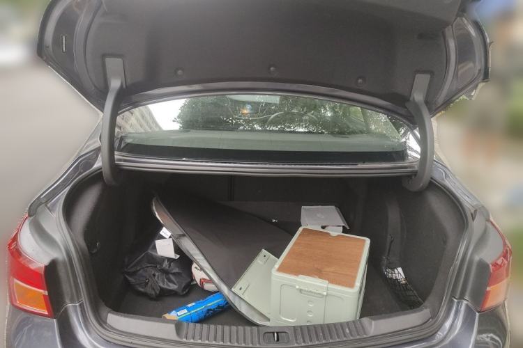 Used Buick Verano 2015 Sedan 20T Dual-Clutch Elite Model Trunk