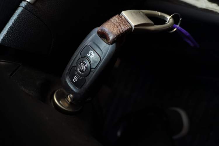 Used Buick Verano 2015 Sedan 20T Dual-Clutch Elite Model Vehicle Key