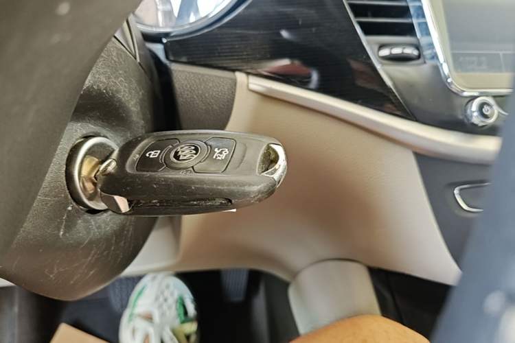 Used Buick Verano 2015 Sedan 15S Automatic Ambition Model Vehicle Key