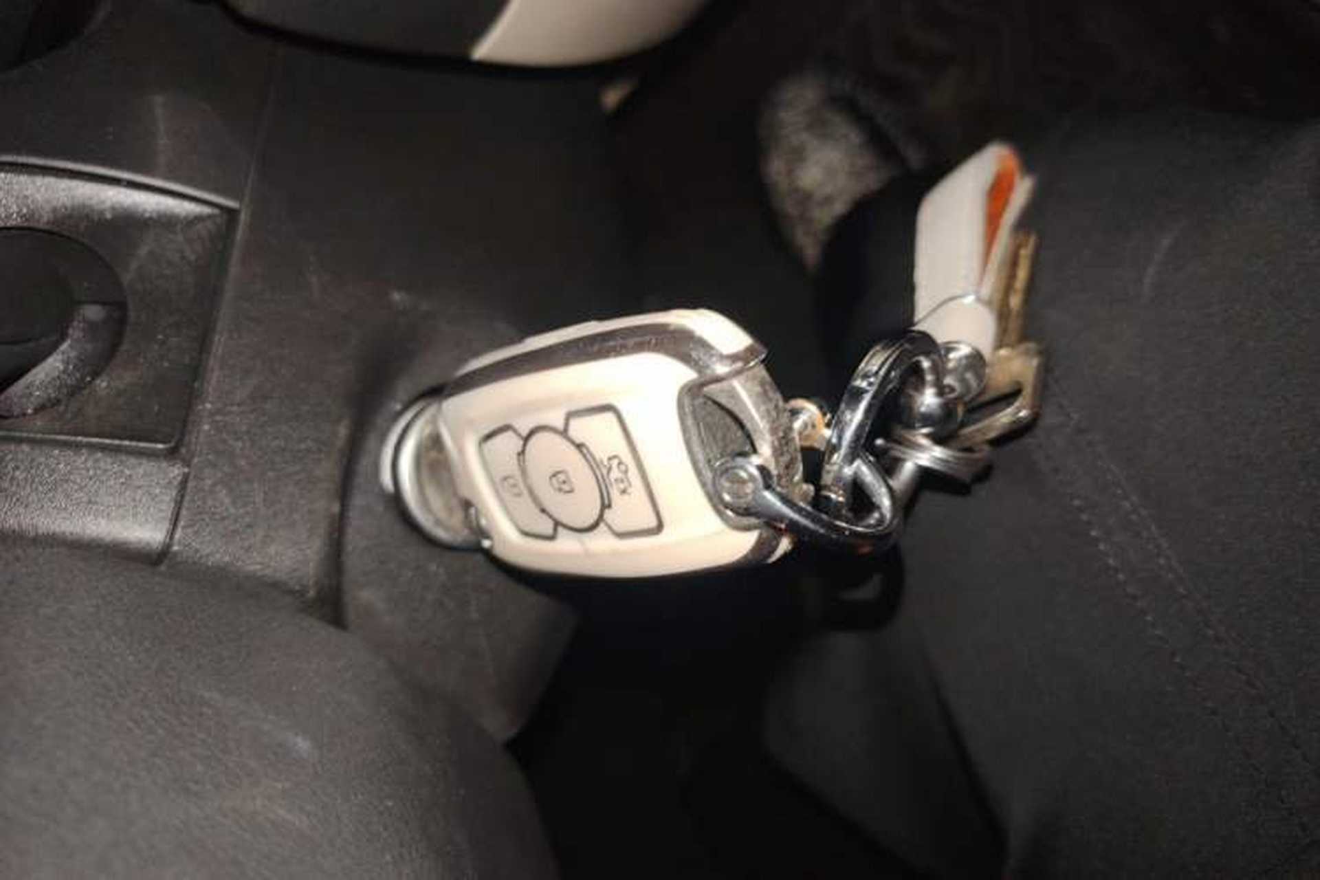 Used Buick Verano 2015 Sedan 15S Automatic Leading Model Vehicle Key
