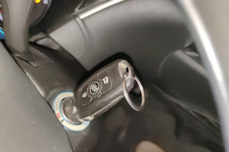 Used Buick Verano 2015 Sedan 20T Dual-Clutch Leading Model Vehicle Key