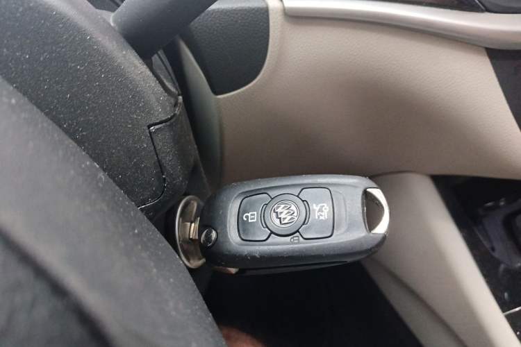 Used Buick Verano 2015 Sedan 15S Automatic Leading Model Vehicle Key