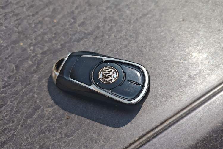 Used Buick Verano 2015 Sedan 20T Dual-Clutch Flagship Model Vehicle Key
