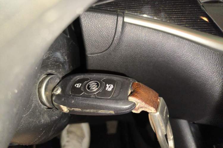 Used Buick Verano 2015 Sedan 20T Dual-Clutch Elite Model Vehicle Key