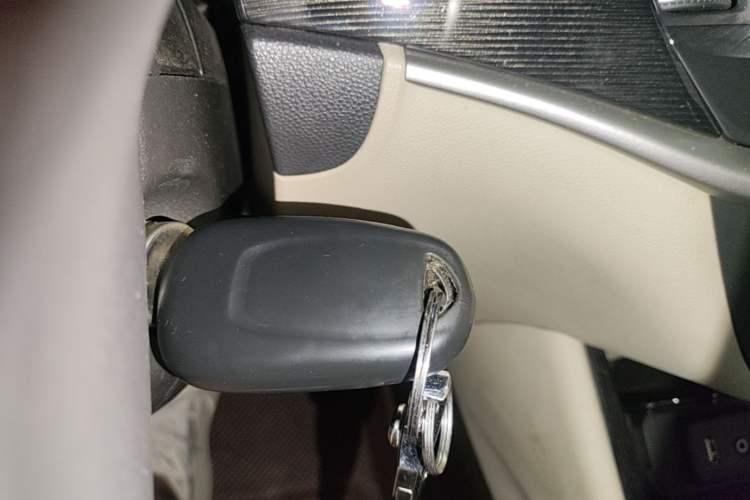 Used Buick Verano 2015 Sedan 15S Automatic Leading Model Vehicle Key
