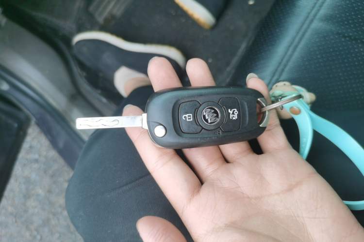 Used Buick Verano 2015 Sedan 15S Automatic Leading Model Vehicle Key