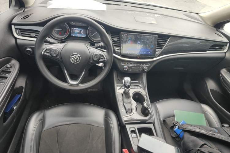Used Buick Verano 2015 Sedan 15S Automatic Leading Model Center Console