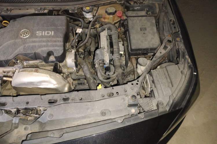 Used Buick Verano 2015 Sedan 15S Automatic Ambition Model Engine Bay Left