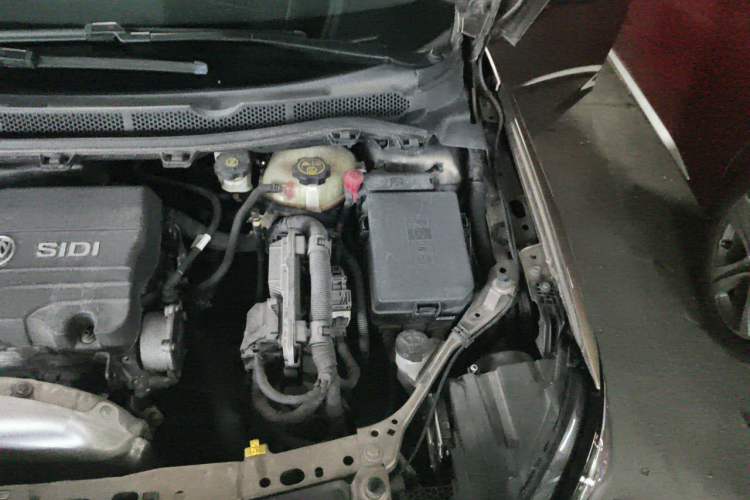 Used Buick Verano 2015 Sedan 15S Automatic Ambition Model Engine Bay Left