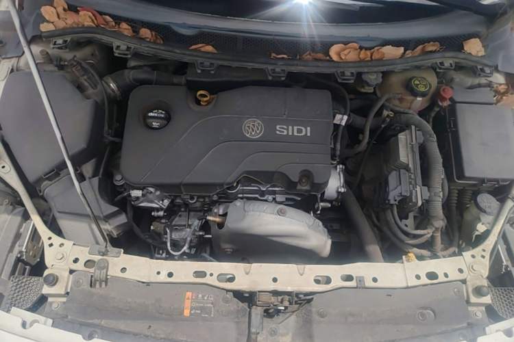 Used Buick Verano 2015 Sedan 15S Automatic Leading Model Engine Bay