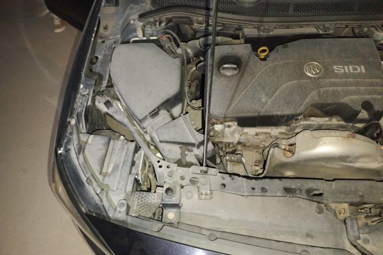 Used Buick Verano 2015 Sedan 15S Automatic Ambition Model Engine Bay Right