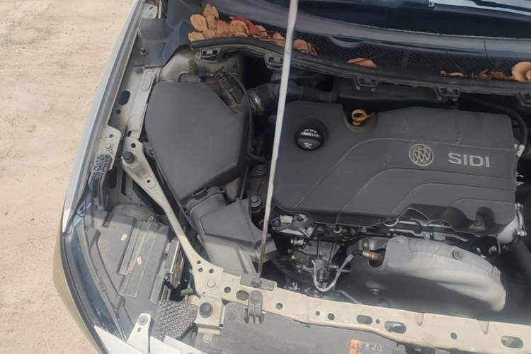 Used Buick Verano 2015 Sedan 15S Automatic Leading Model Engine Bay Right