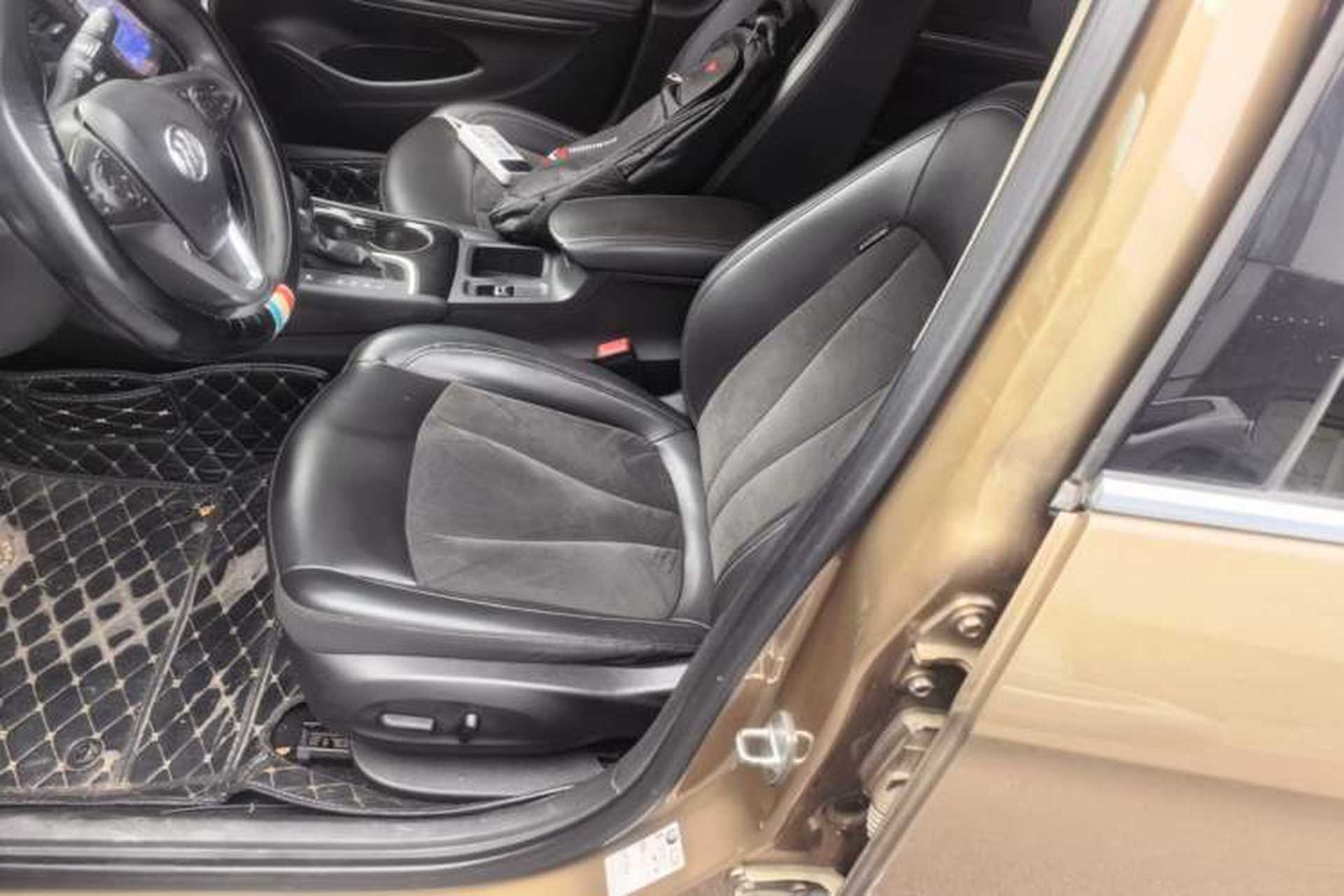 Used Buick Verano 2015 Sedan 20T Dual-Clutch Elite Model Left Front Seat