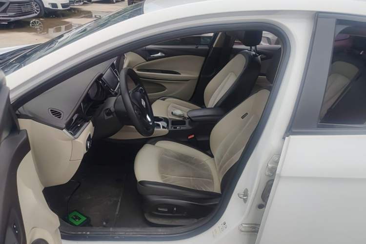 Used Buick Verano 2015 Sedan 15S Automatic Leading Model Left Front Seat