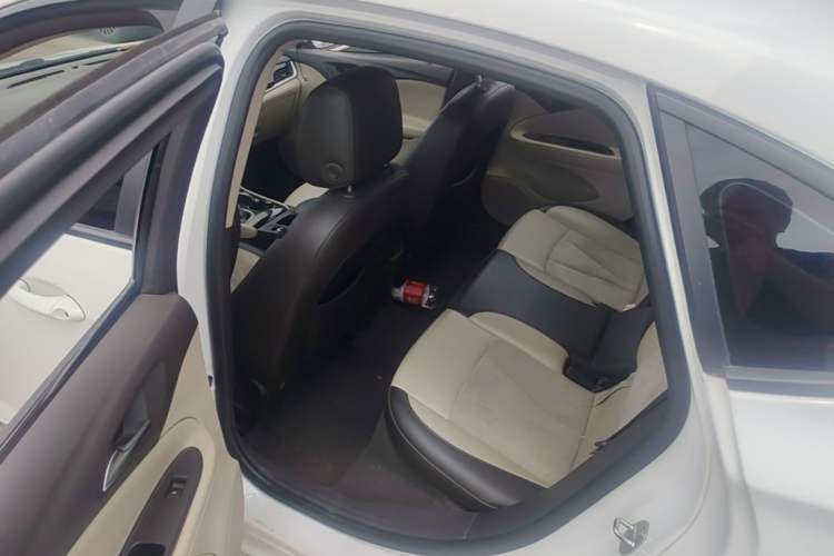 Used Buick Verano 2015 Sedan 15S Automatic Leading Model Left Rear Seat