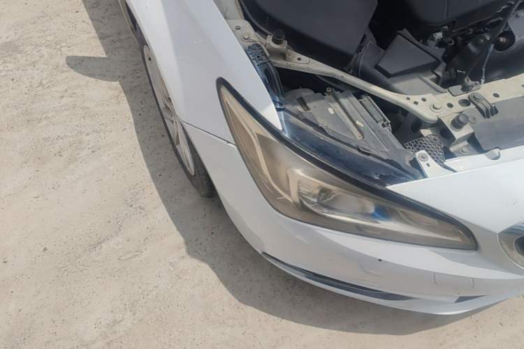 Used Buick Verano 2015 Sedan 15S Automatic Leading Model Right Front Headlight