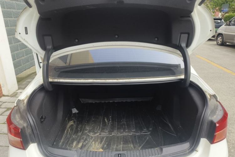 Used Buick Verano 2015 Sedan 15S Automatic Leading Model Trunk
