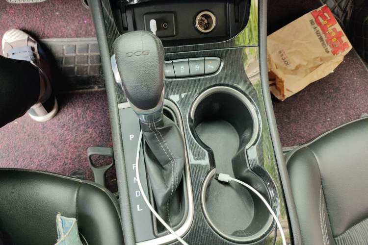 Used Buick Verano 2015 Sedan 20T Dual-Clutch Leading Model Gear Lever