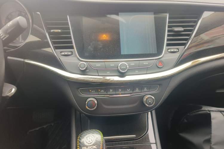 Used Buick Verano 2015 Sedan 20T Dual-Clutch Leading Model Audio And AC Panel