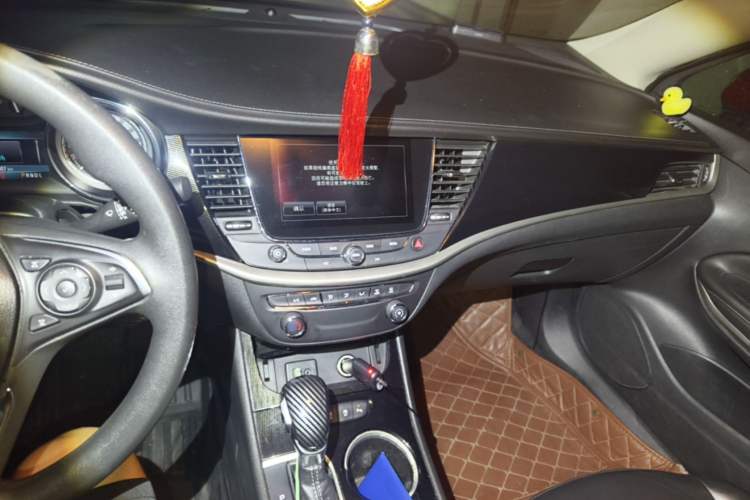 Used Buick Verano 2015 Sedan 20T Dual-Clutch Leading Model Audio And AC Panel