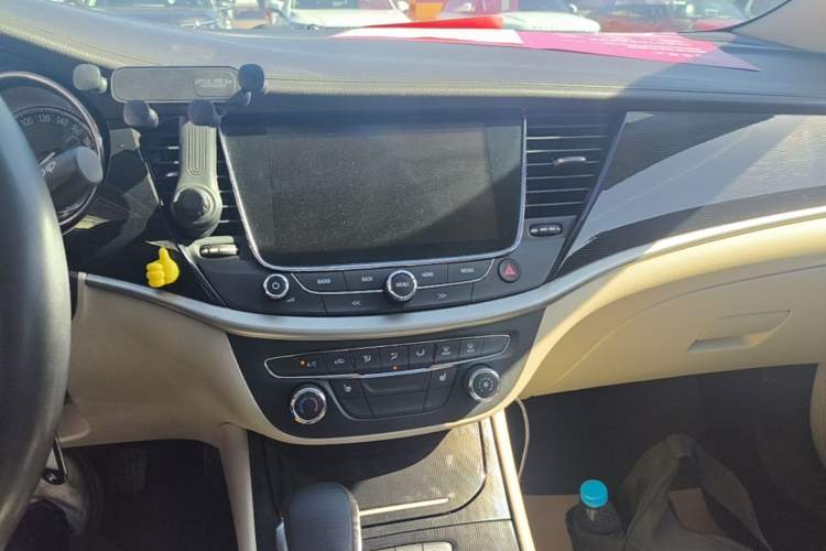 Used Buick Verano 2015 Sedan 15S Automatic Leading Model Audio And AC Panel