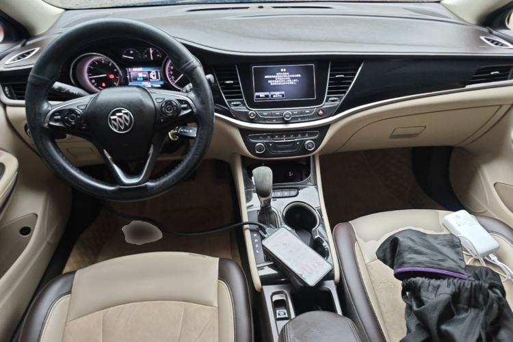 Used Buick Verano 2015 Sedan 15S Automatic Leading Model Center Console