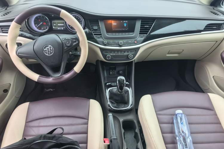 Used Buick Verano 2015 Sedan 15S Manual Entry-Level Model Center Console