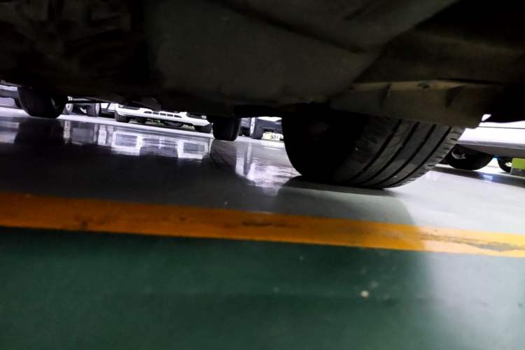 Used Buick Verano 2015 Sedan 20T Dual-Clutch Elite Model Chassis Front Left